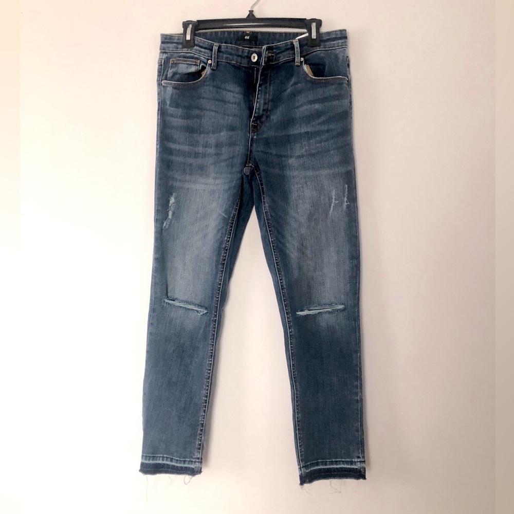 New w/o tags HM Distressed Straight leg Denim Jeans .